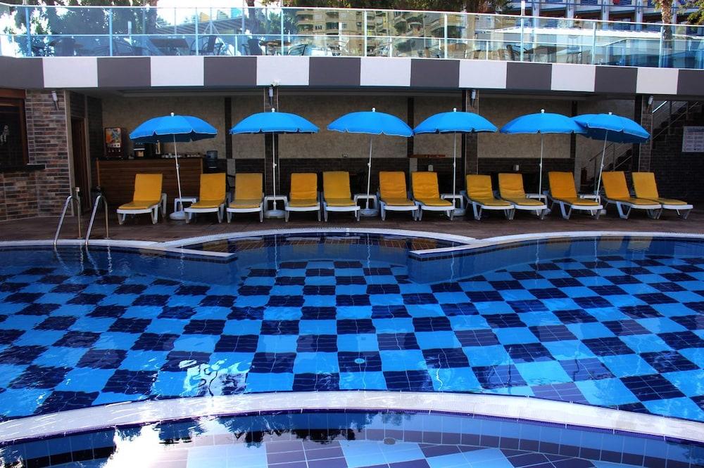 Merlin Beach Park Hotel Tosmur 外观 照片
