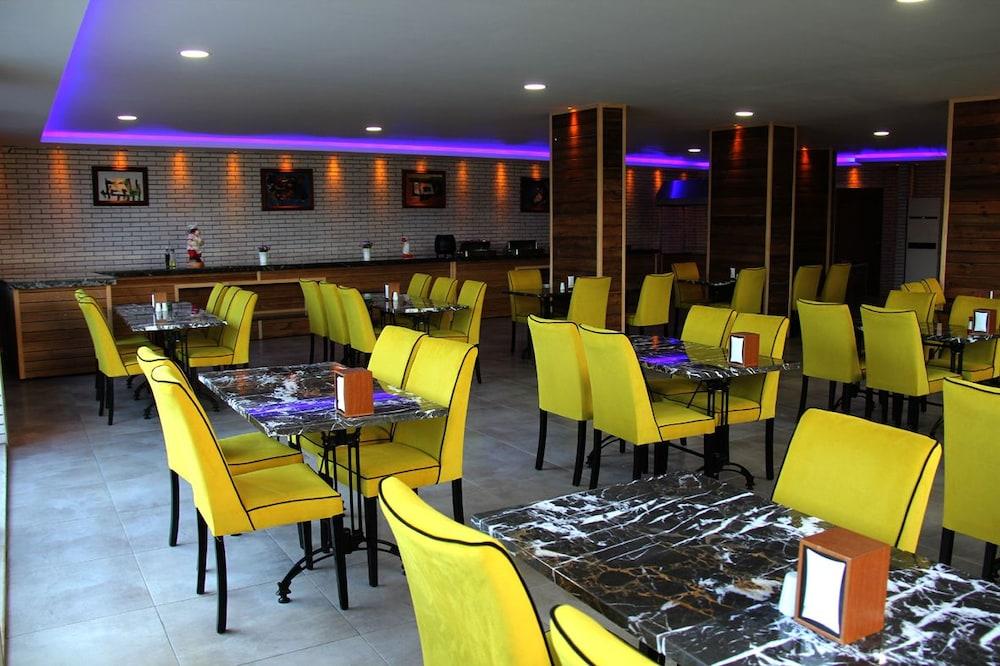 Merlin Beach Park Hotel Tosmur 外观 照片