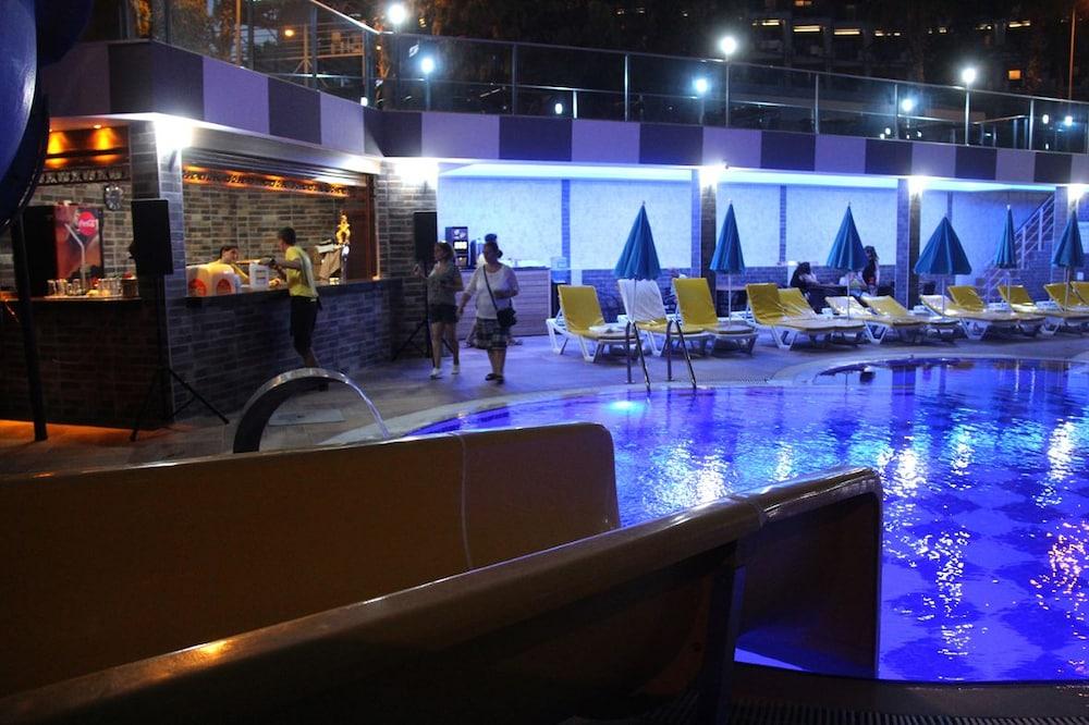 Merlin Beach Park Hotel Tosmur 外观 照片